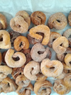 Una foto de Roscos fritos de anís