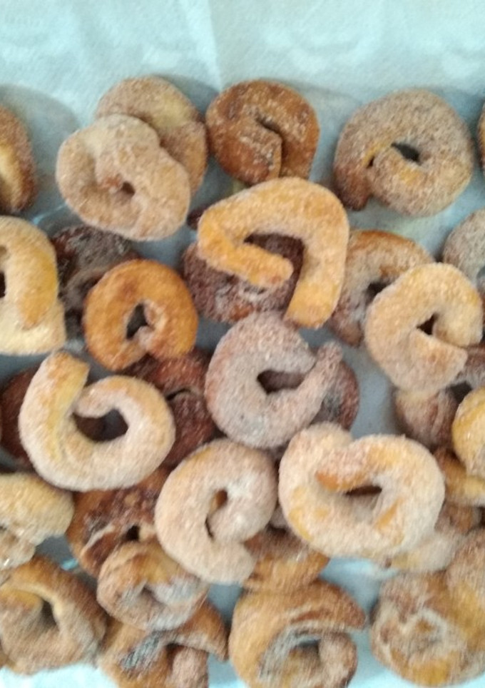 Una foto de Roscos fritos de anís