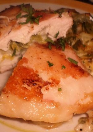 Una foto de Pechugas rellenas con puerros