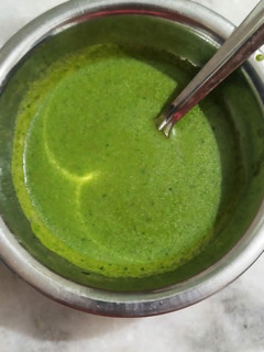 பச்சை சட்னி(green chutney recipe in tamil) செய்முறை முக்கிய புகைப்படம்