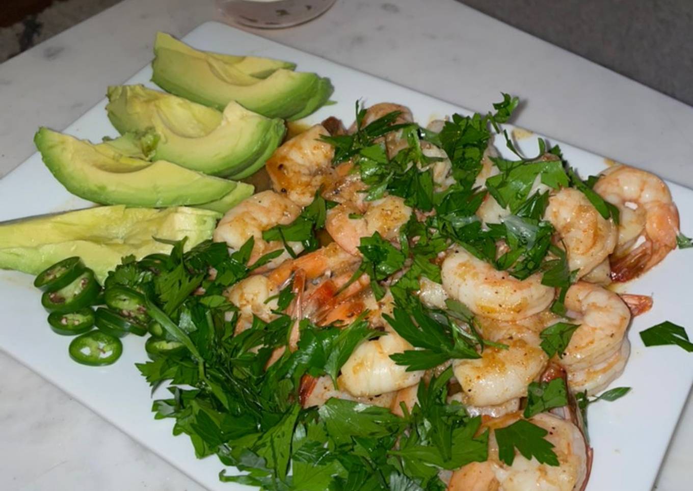 Shrimp with garlic, honey and lemon