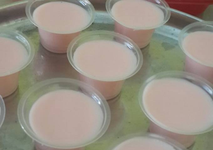 Resep Silky Puding Strawberry, Enak Banget