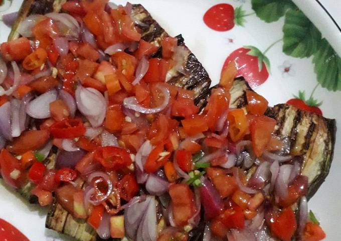 Ternyata ini loh! Bagaimana cara memasak Terong Bakar Sambal Dabu-Dabu yang enak