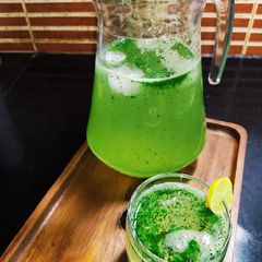 A picture of Mint Lime Soda 🥤🥤.