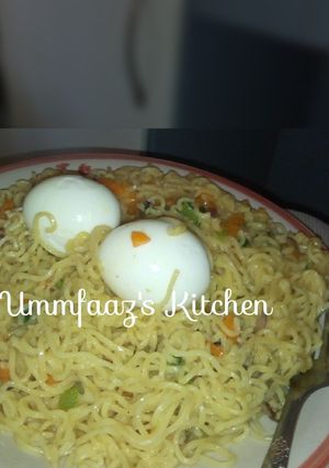 A picture of Indomie jellof.