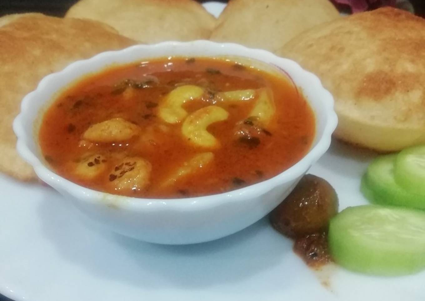 Suji ki puri & Shahi Aloo