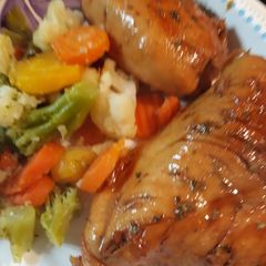 A picture of Honey Bourbon Chicken.