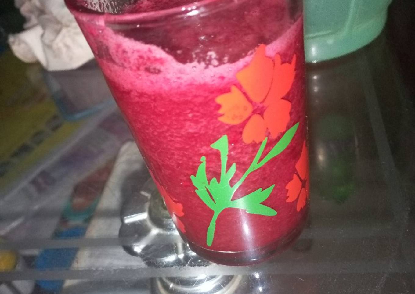 Beetroot, passion and ginger smoothie