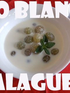 Una foto de Ajoblanco con uvas (Malagueño)