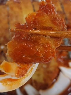 A picture of Spicy Pork Cutlet.