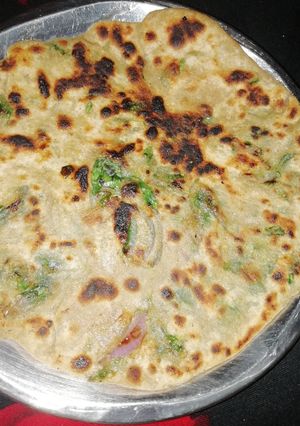 A picture of Spinach Paratha.