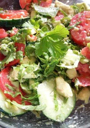 A picture of Lettuce cucumber avocado salad.