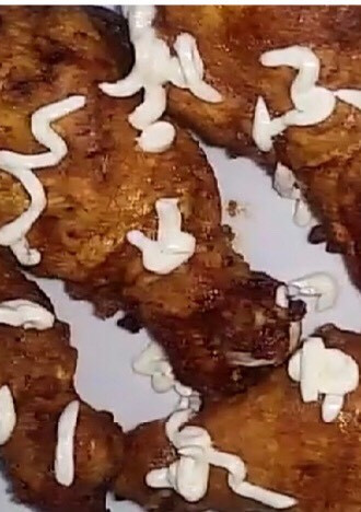 A picture of KFC style chicken.