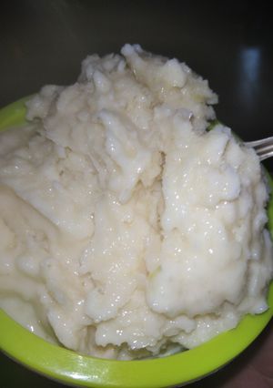 Una foto de Helado de leche y leche consensada🍋🍧🍶
