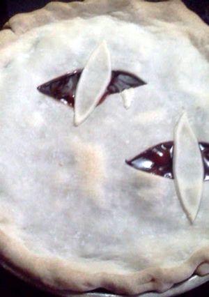 A picture of cherry pie.