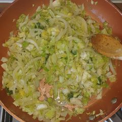 A picture of Hungarian Cabbage with Spaghetti.