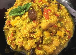 Una foto de Pinchitos de pollo guisados con Quinoa