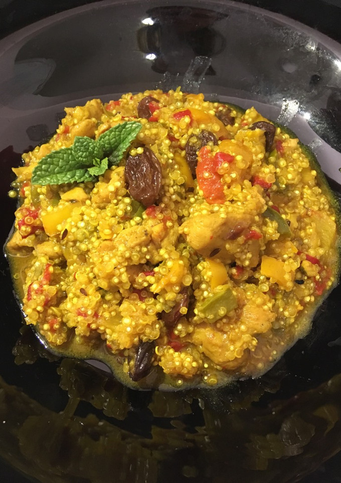 Una foto de Pinchitos de pollo guisados con Quinoa