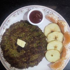 A picture of Moog dal chilla.