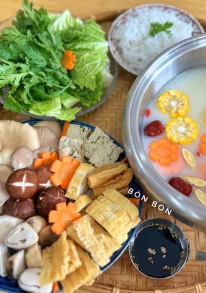 Hình của món Lẩu Sữa Hạnh Nhân Dưỡng Sinh - Món Đãi Tiệc Chay.