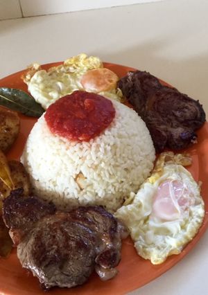 Foto principal de Arroz a la Cubana con solomillo y pera