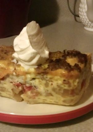 A picture of deep dish potato pie.