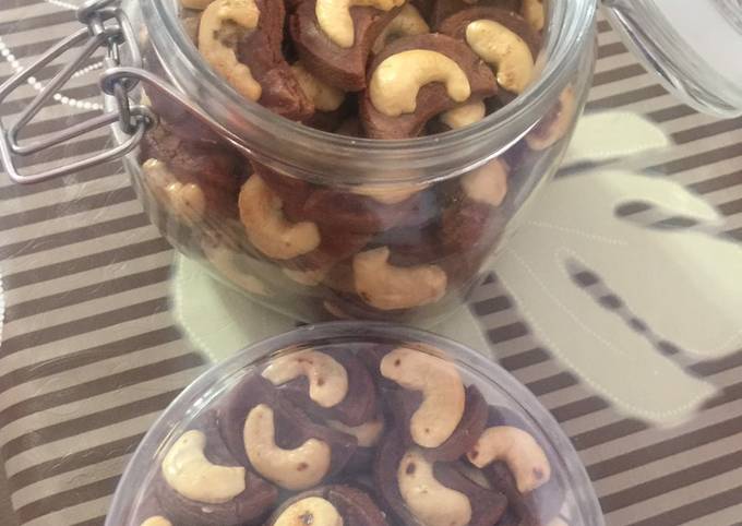 Choco cashew cookies (kukis coklat kacang mete)