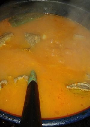 Una foto de Res en caldillo de tomate