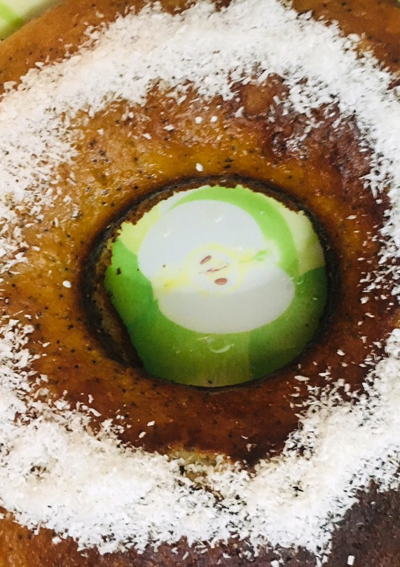 Una foto de BUDÍN DE 🍋LIMÓN (3) 🍋Y AMAPOLAS (con baño de limón 🍋y miel 🍯)