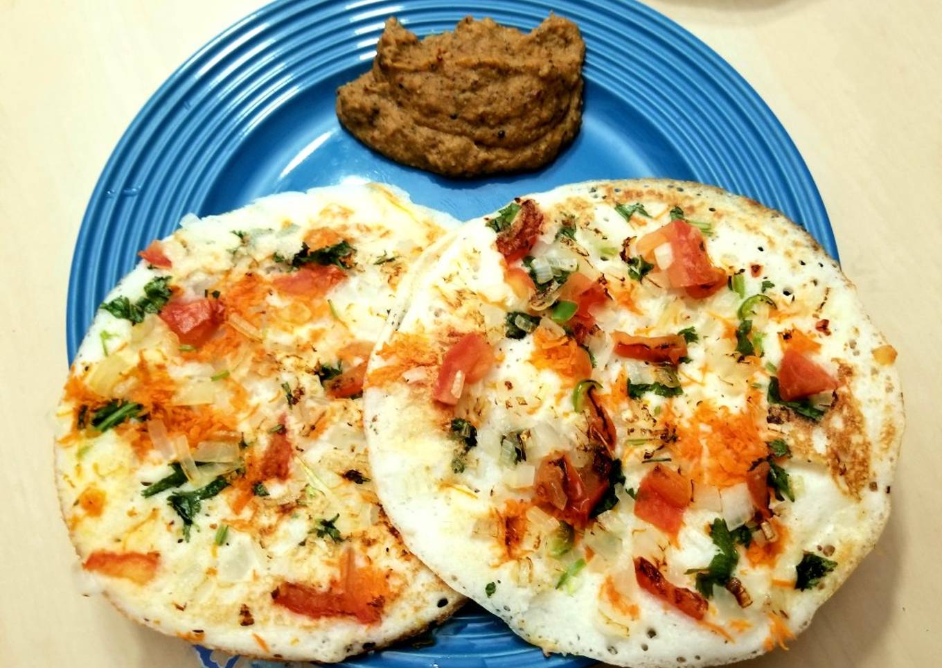 Mixed Veg Uthappam with Kara Chutney