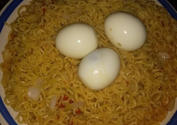 Indomie with boiled eggs