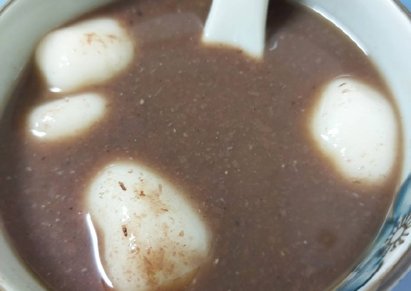 Sopa de frijol rojo con dango