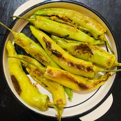 A picture of Stuffed Green Chilli.