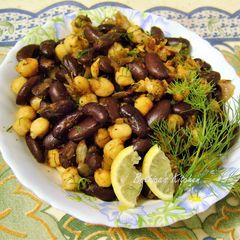Rajma & Kabuli Chana Stir Fry (Kidney Beans & Garbanzo Beans) A picture of Rajma & Kabuli Chana Stir Fry (Kidney Beans & Garbanzo Beans).