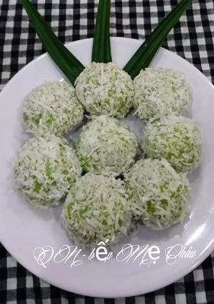 Hình của món Bánh nếp nhân dừa.