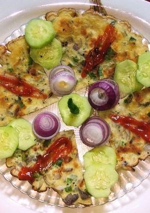 A picture of Egg chapati.