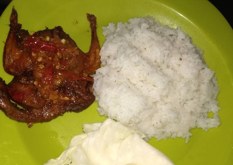 Cara Gampang Membuat Penyet Burung Puyuh, Bisa Manjain Lidah