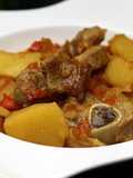 Patatas guisadas con carne