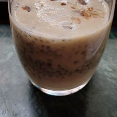 Anjeer dryfruit lassi A picture of Anjeer dryfruit lassi.