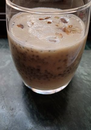 A picture of Anjeer dryfruit lassi.