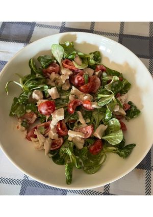 A picture of Caesar Salad with Roasted Chicken Breast🍗🥗.