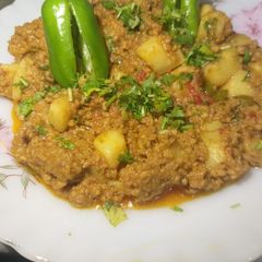 A picture of Alu Qeema🍽😋😋.