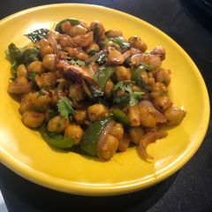 A picture of Chilli garlic chana.