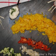 A picture of Persian turmeric rice (Dampokhtak).