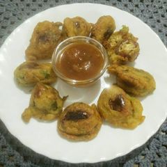 A picture of Khajur walnut stuff pakode.