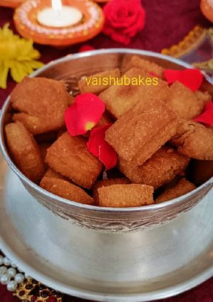 A picture of Shankarpali / Shakkarpare.