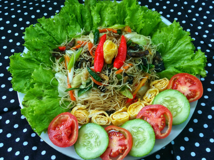 Cara Membuat Bihun goreng jamur kuping Yang Sederhana