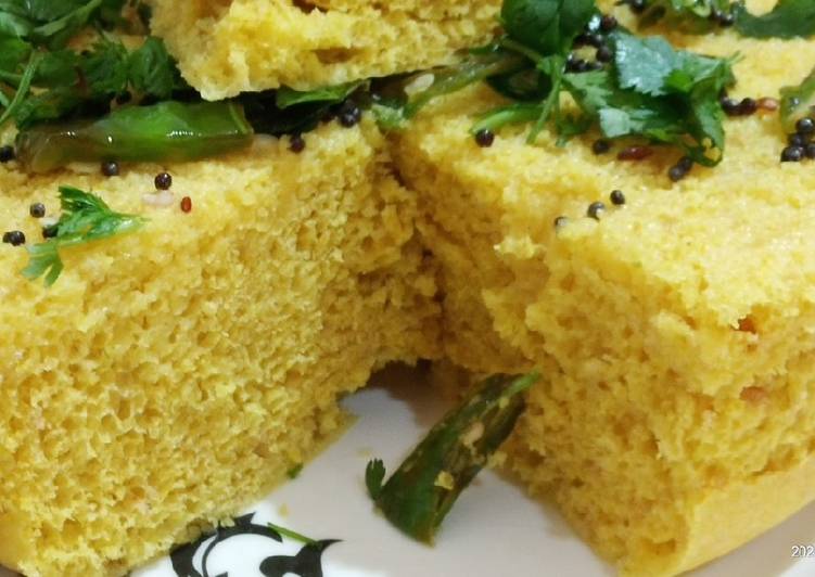 Recipe of Tasty Perfect Naylon Khaman Recipe/Gujarat ka Famous Street Food