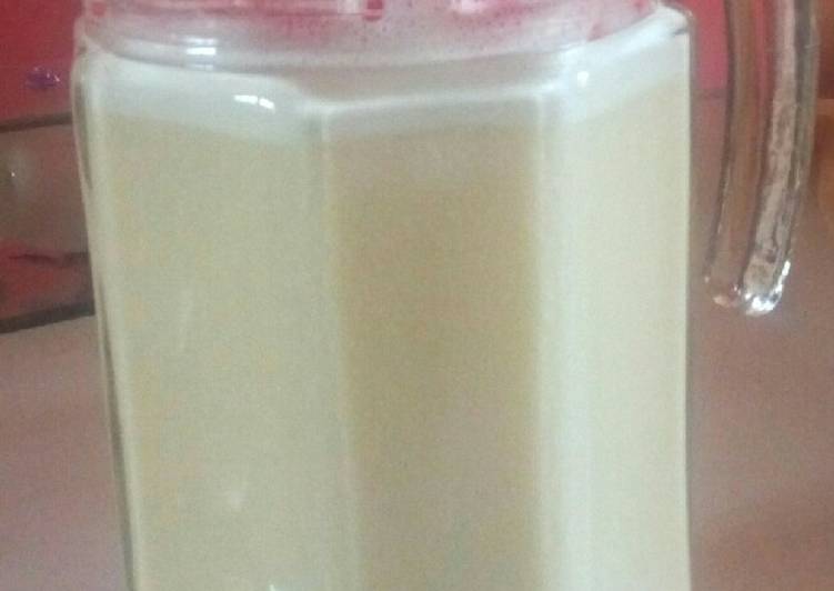 Simple Way to Prepare Super Quick Homemade Pineapple shake smoothie