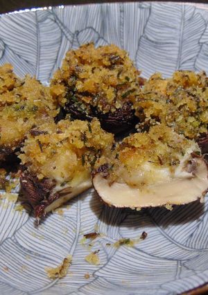 Foto di Funghi gratinati ripieni di scamorza